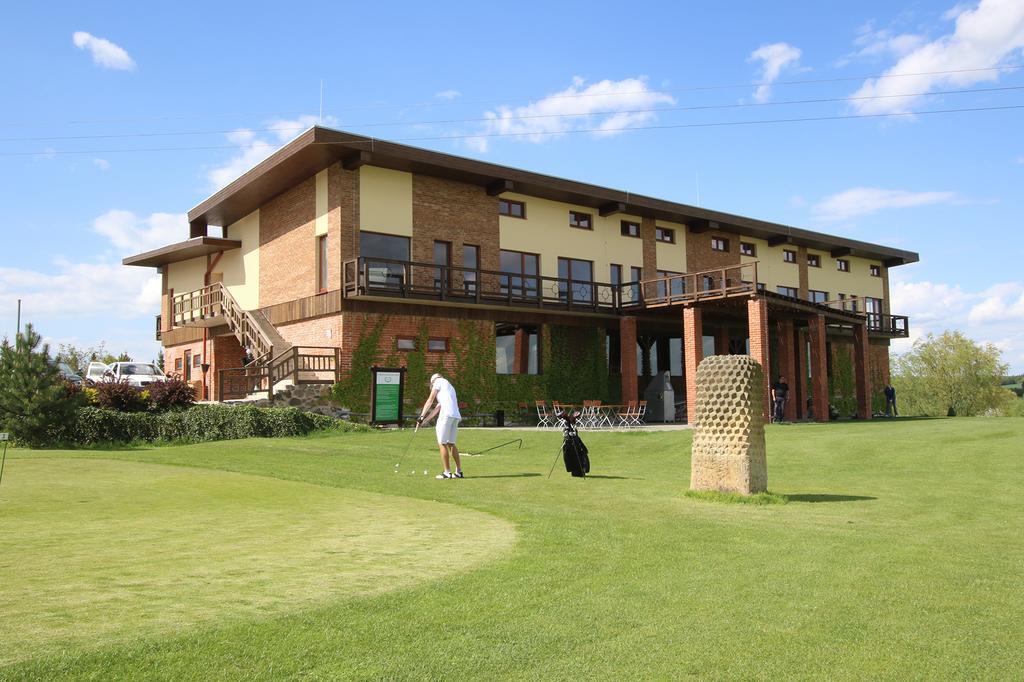Areal Botanika Hotel Unhošť Екстериор снимка