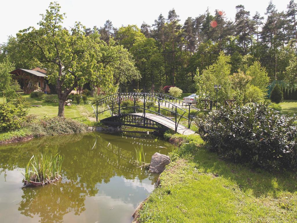 Areal Botanika Hotel Unhošť Екстериор снимка