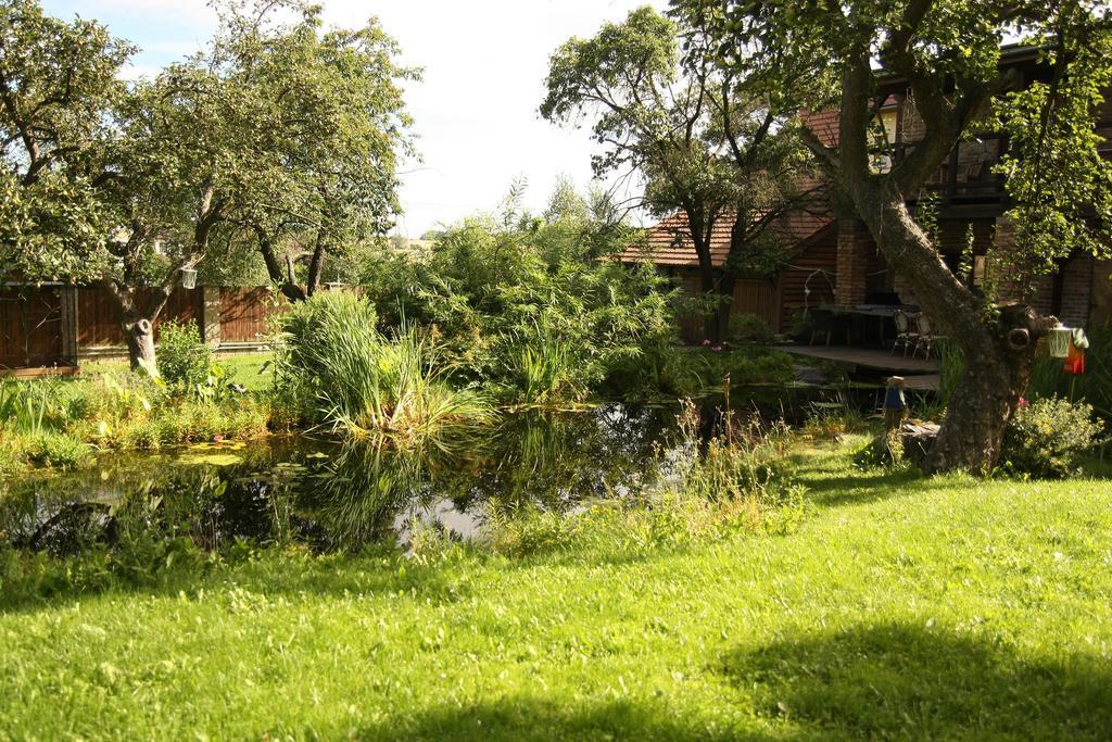Areal Botanika Hotel Unhošť Екстериор снимка