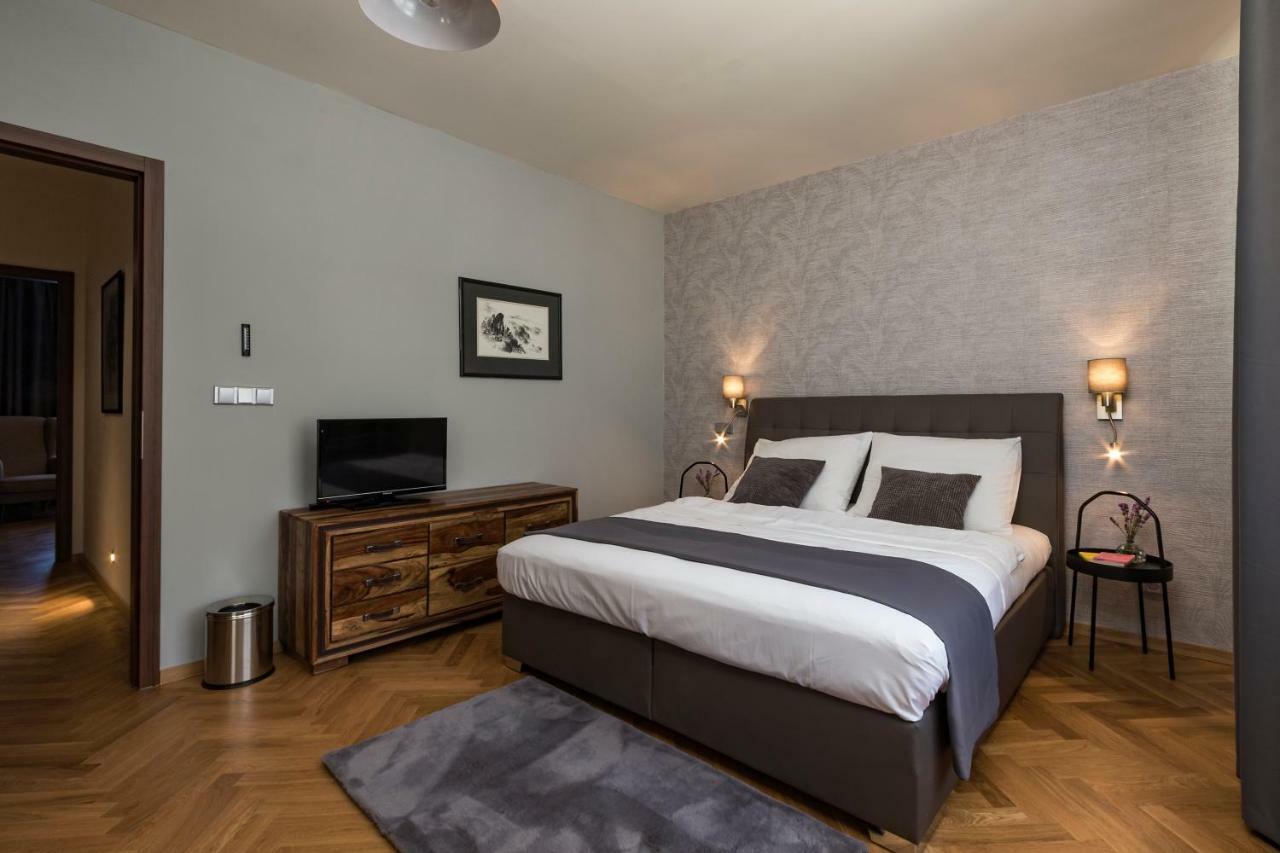 Areal Botanika Hotel Unhošť Екстериор снимка