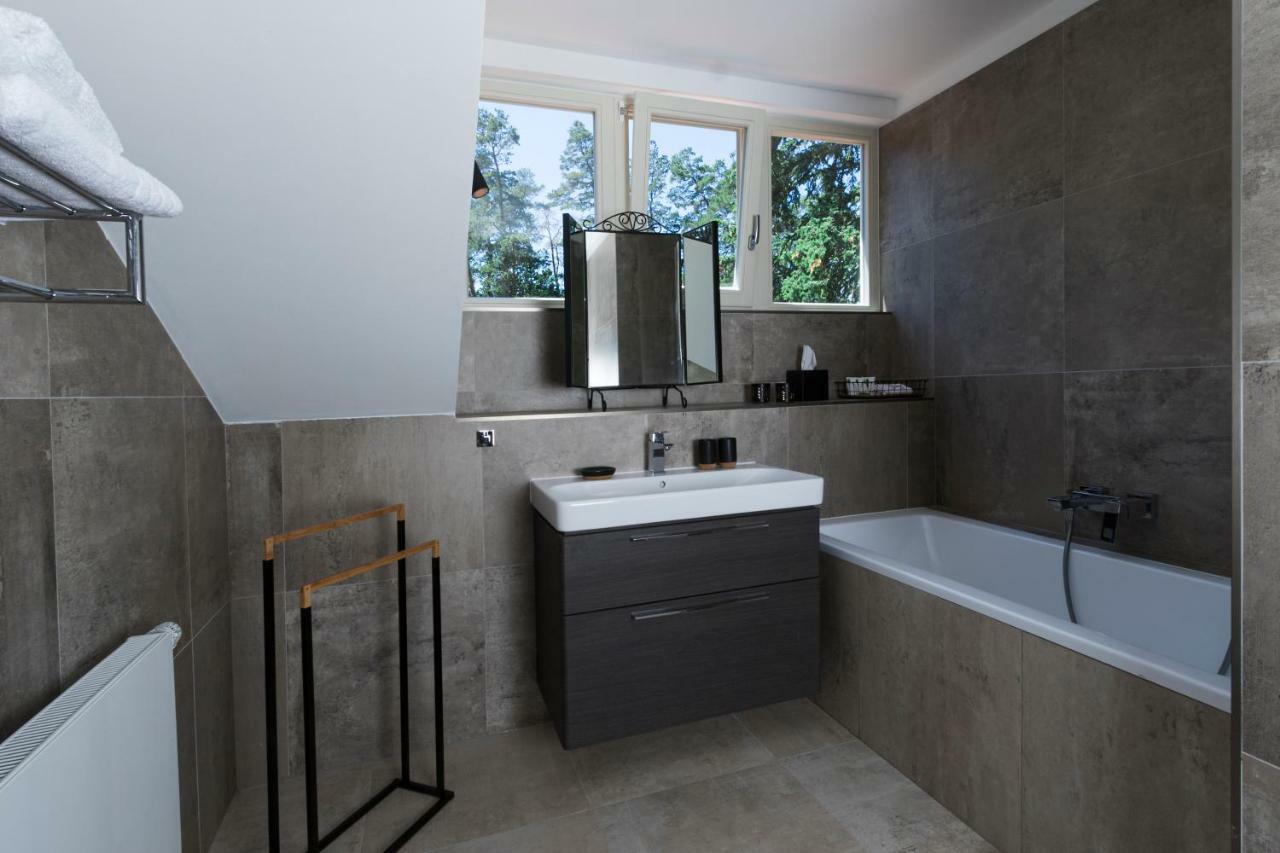 Areal Botanika Hotel Unhošť Екстериор снимка