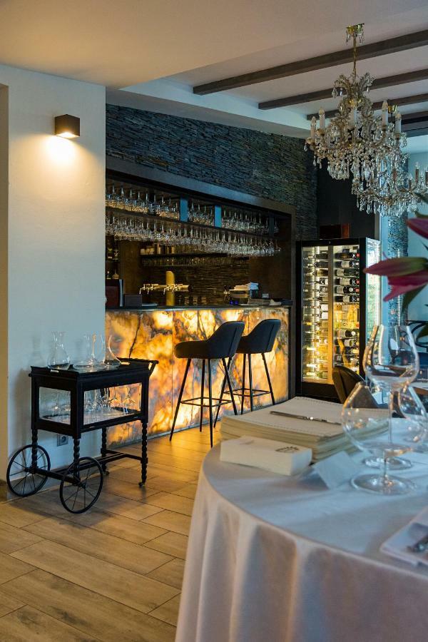 Areal Botanika Hotel Unhošť Екстериор снимка